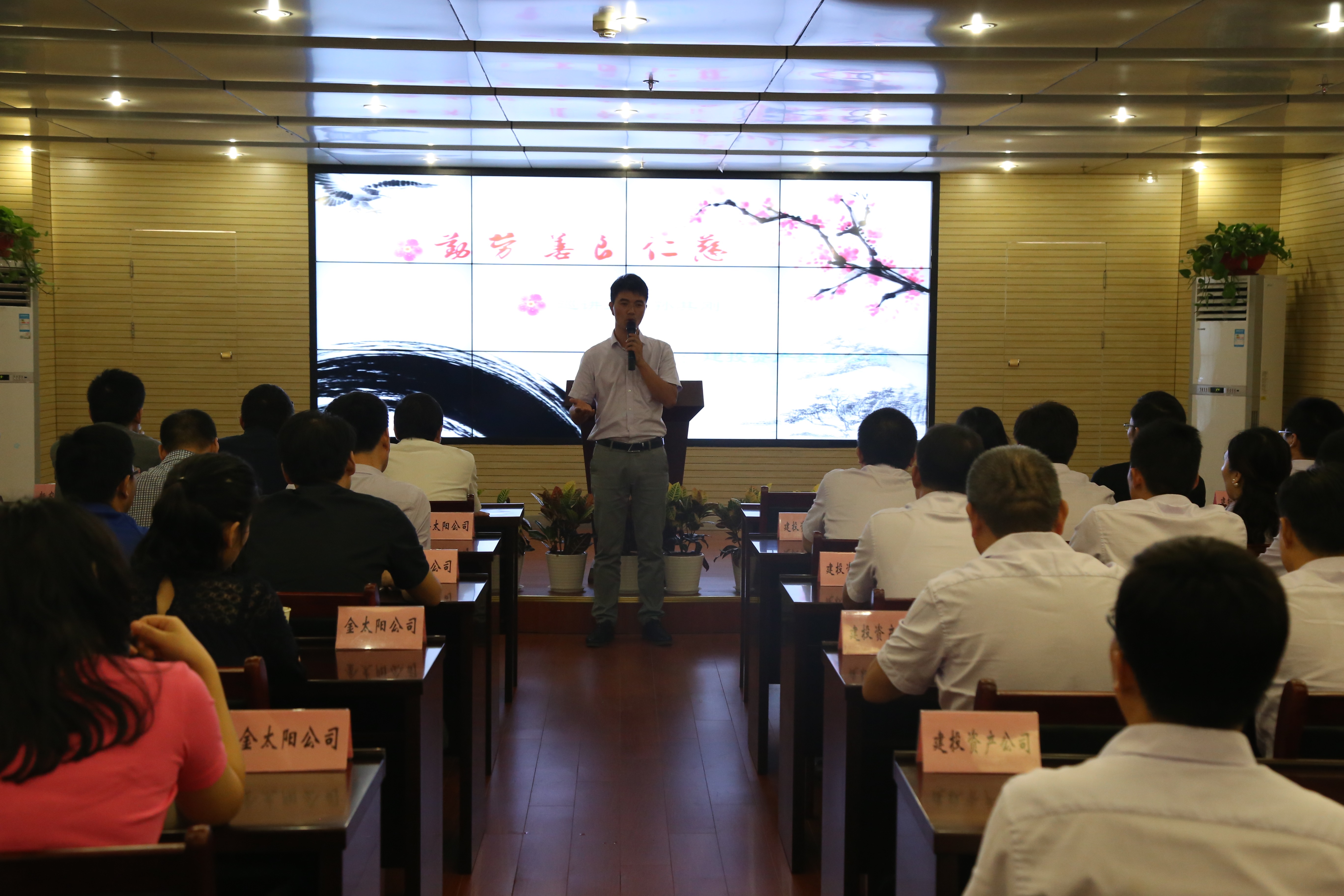 201710110856325632 xc sports(中国区)-官方网站